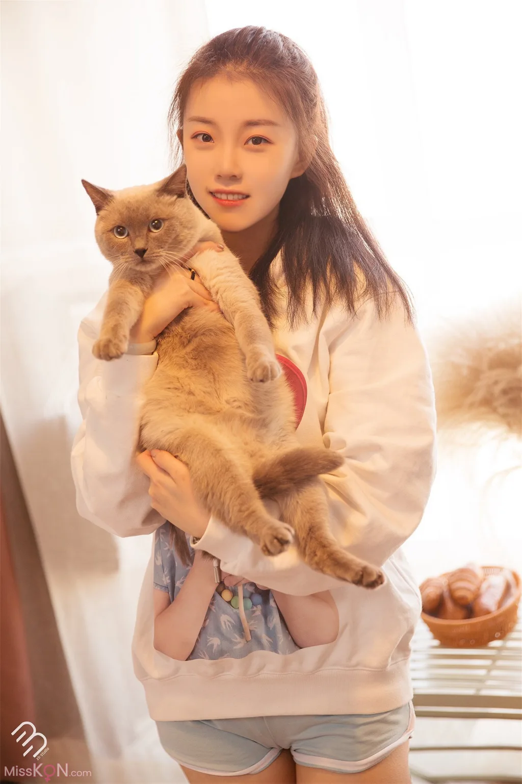 橘猫juju: 顶级小美女 黑色蕾丝下的神秘诱惑 (90 photos ) 5 橘猫juju: 顶级小美女 黑色蕾丝下的神秘诱惑 (90 photos ) 5