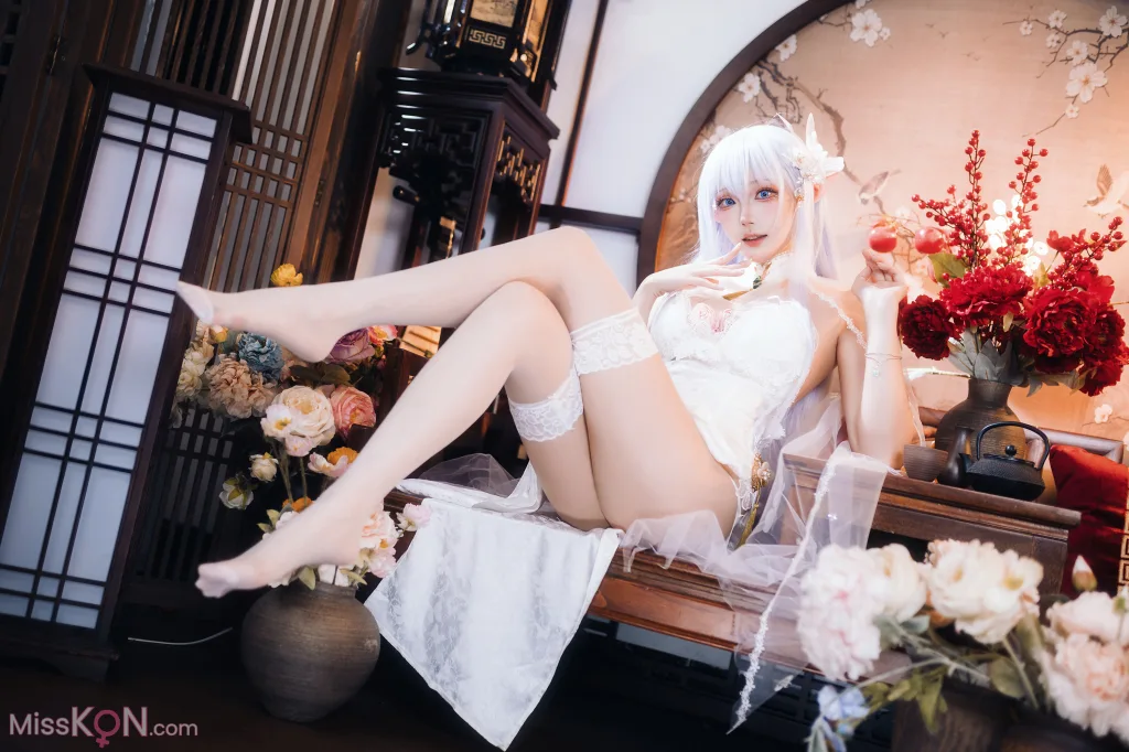 Coser@瓜希酱: 阿尔比恩旗袍 (20 photos)