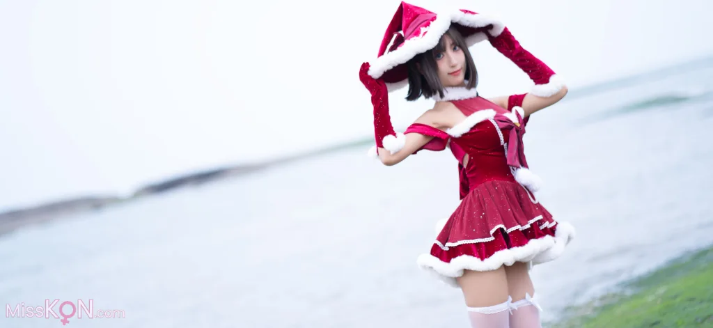 Coser@职业奶妈三水子: 圣诞小裙子 (72 photos)