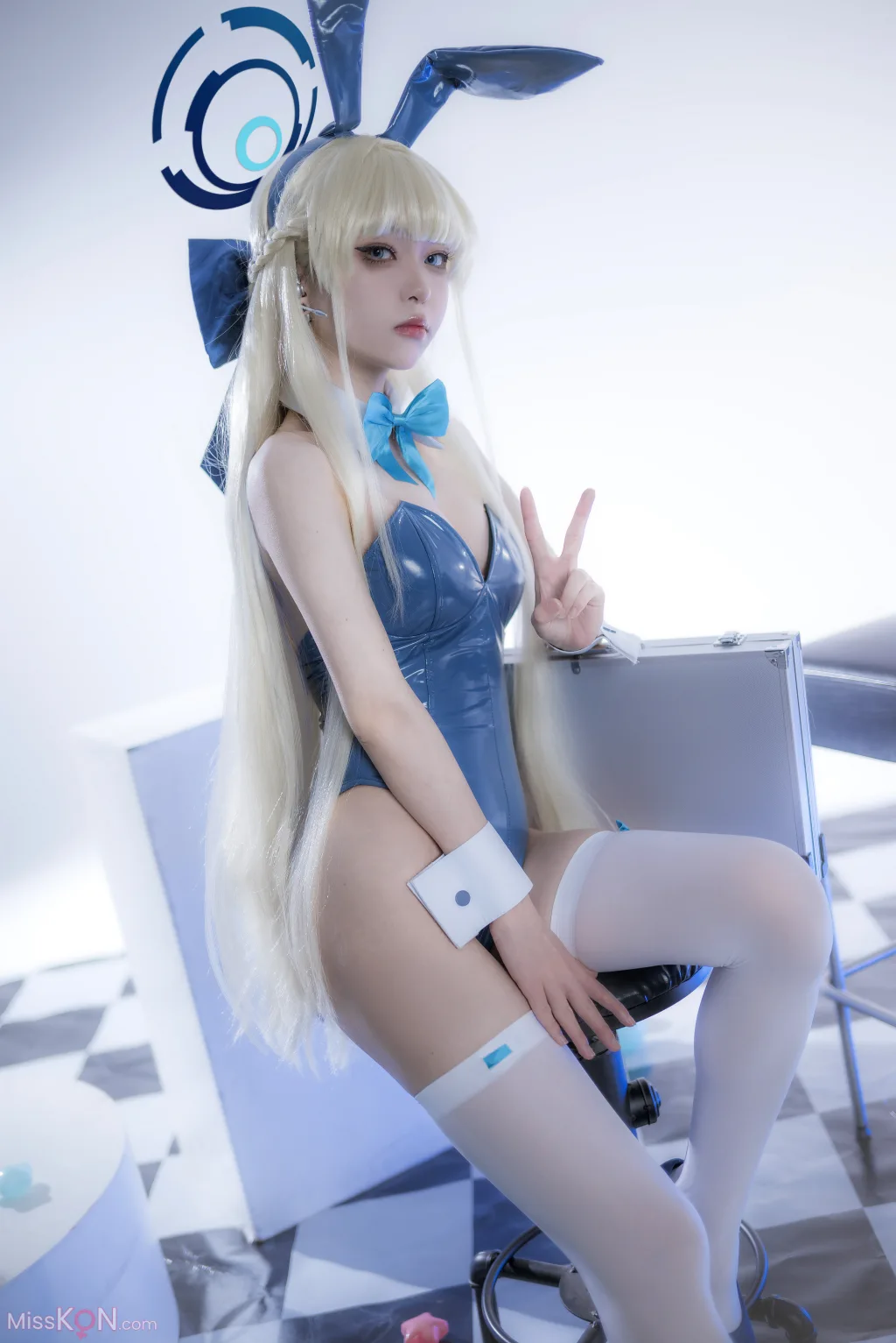 Coser@矢量鱼: 时兔女郎 (19 photos)
