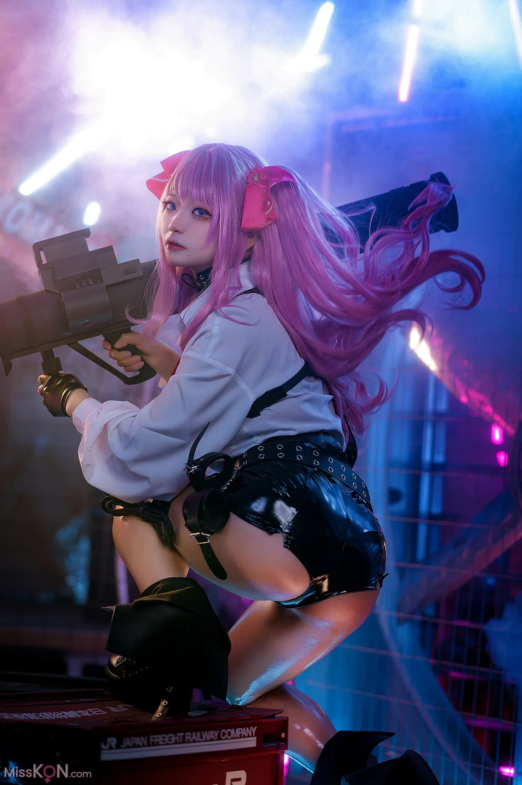Coser@伊喵君: Nikke胜利女神 尤妮 (34 photos)