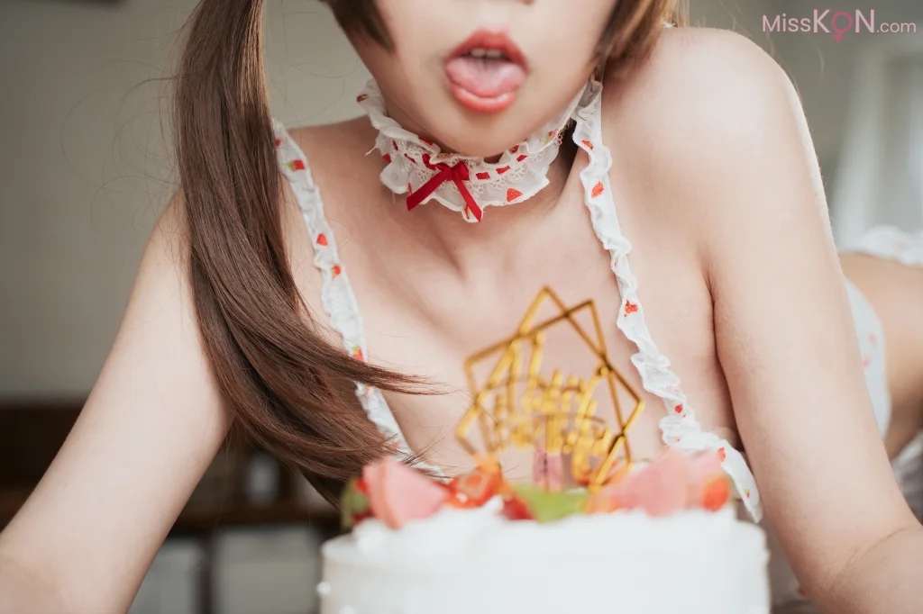 Coser@小和甜酒: 白天鹅外卖 (93 photos) 2 Coser@小和甜酒: 白天鹅外卖 (93 photos) 2
