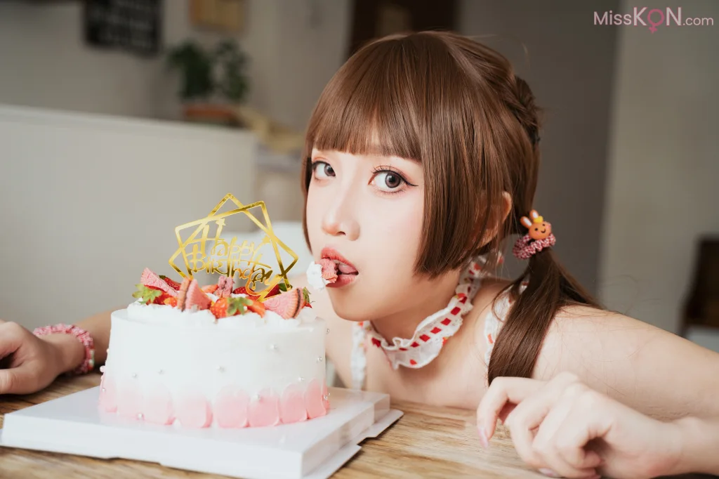 Coser@小和甜酒: 白天鹅外卖 (93 photos) 3 Coser@小和甜酒: 白天鹅外卖 (93 photos) 3