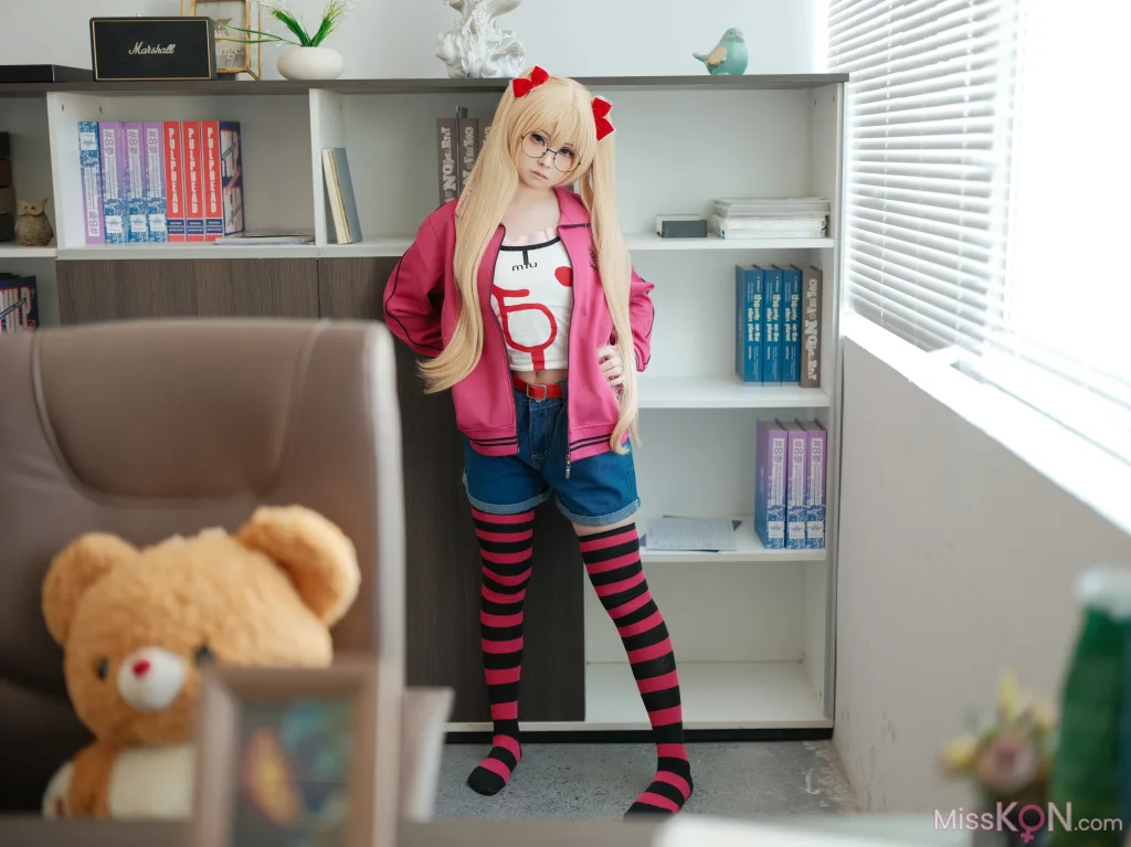 Coser@幼水铃衣: 鬼父 秋月爱莉 (82 photos)