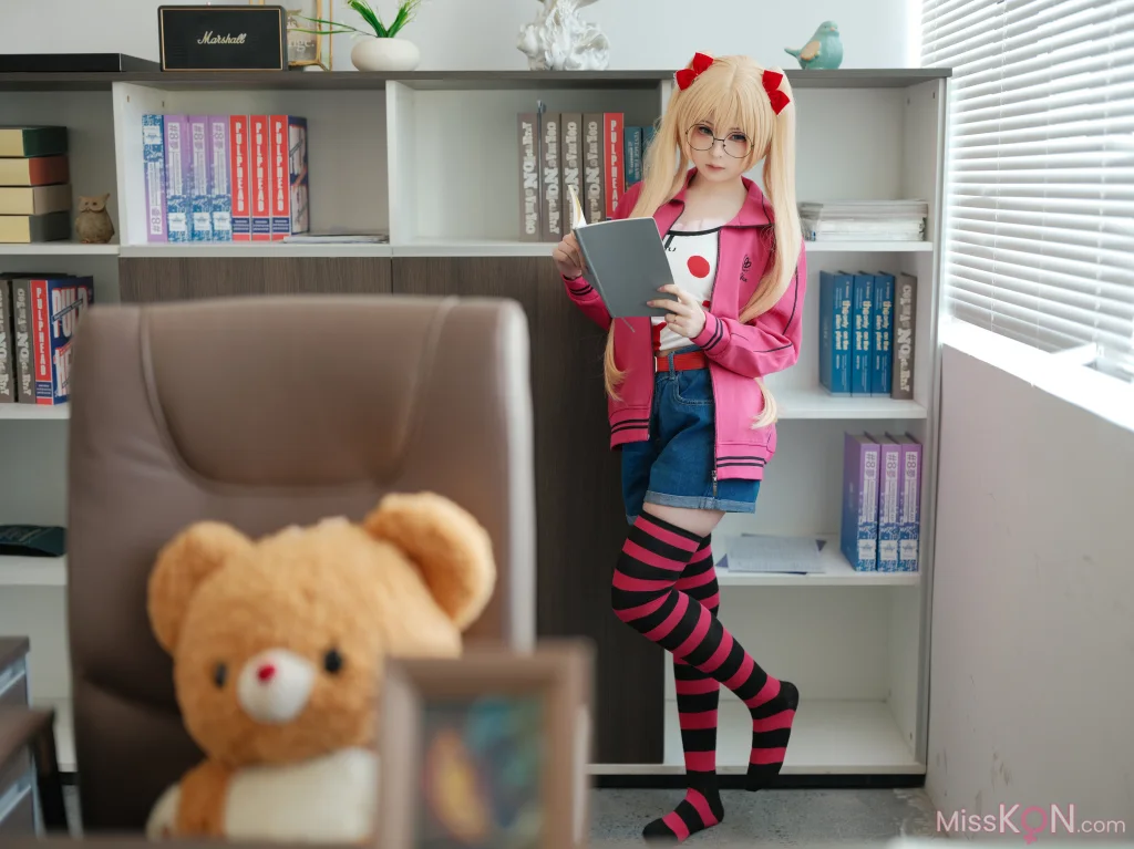 Coser@幼水铃衣: 鬼父 秋月爱莉 (82 photos)